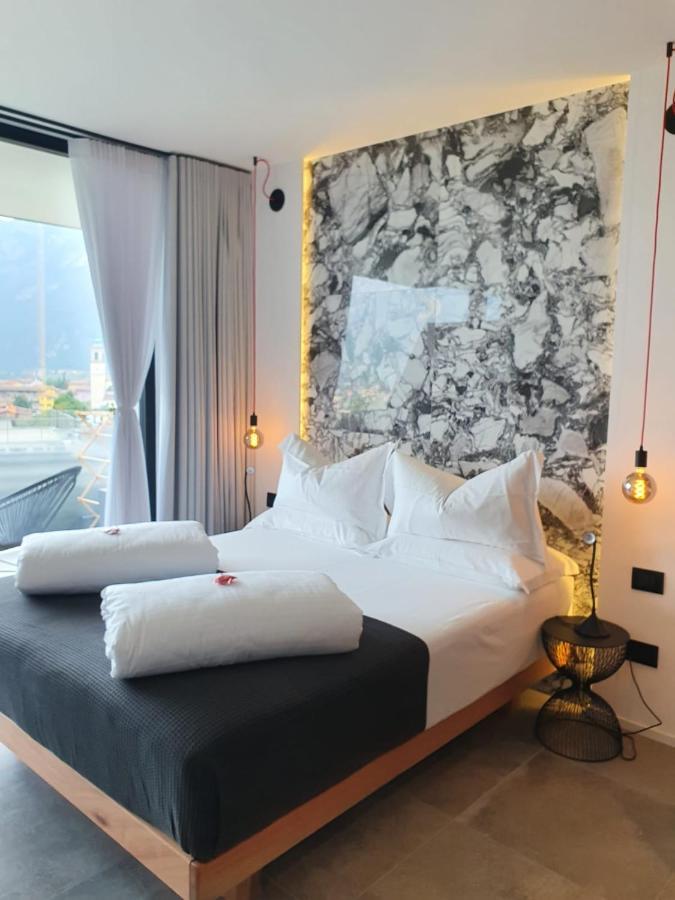 Visioni Lake View Boutique Rooms & Breakfast - Adults Friendly Riva del Garda Esterno foto