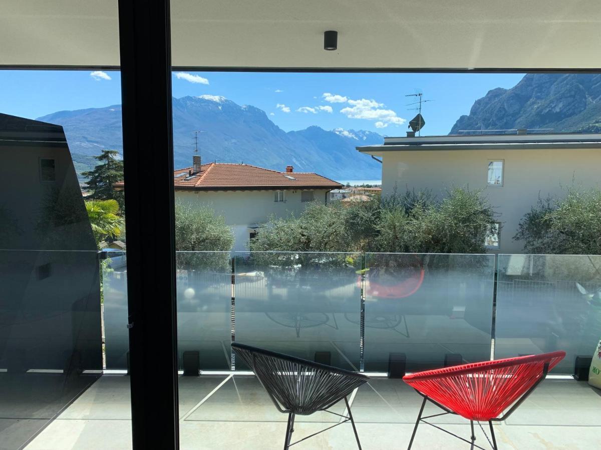 Visioni Lake View Boutique Rooms & Breakfast - Adults Friendly Riva del Garda Esterno foto