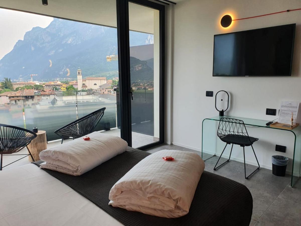 Visioni Lake View Boutique Rooms & Breakfast - Adults Friendly Riva del Garda Esterno foto