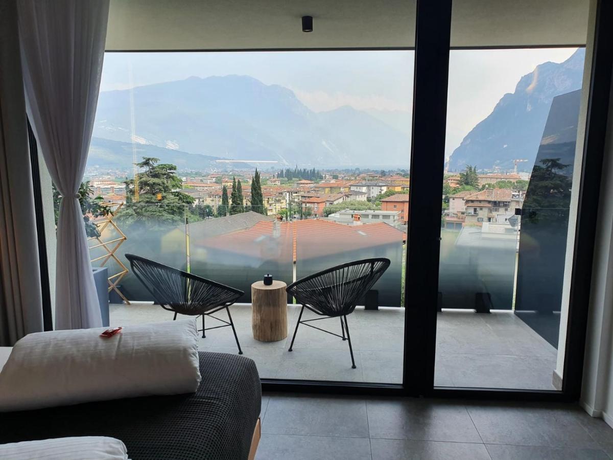 Visioni Lake View Boutique Rooms & Breakfast - Adults Friendly Riva del Garda Esterno foto